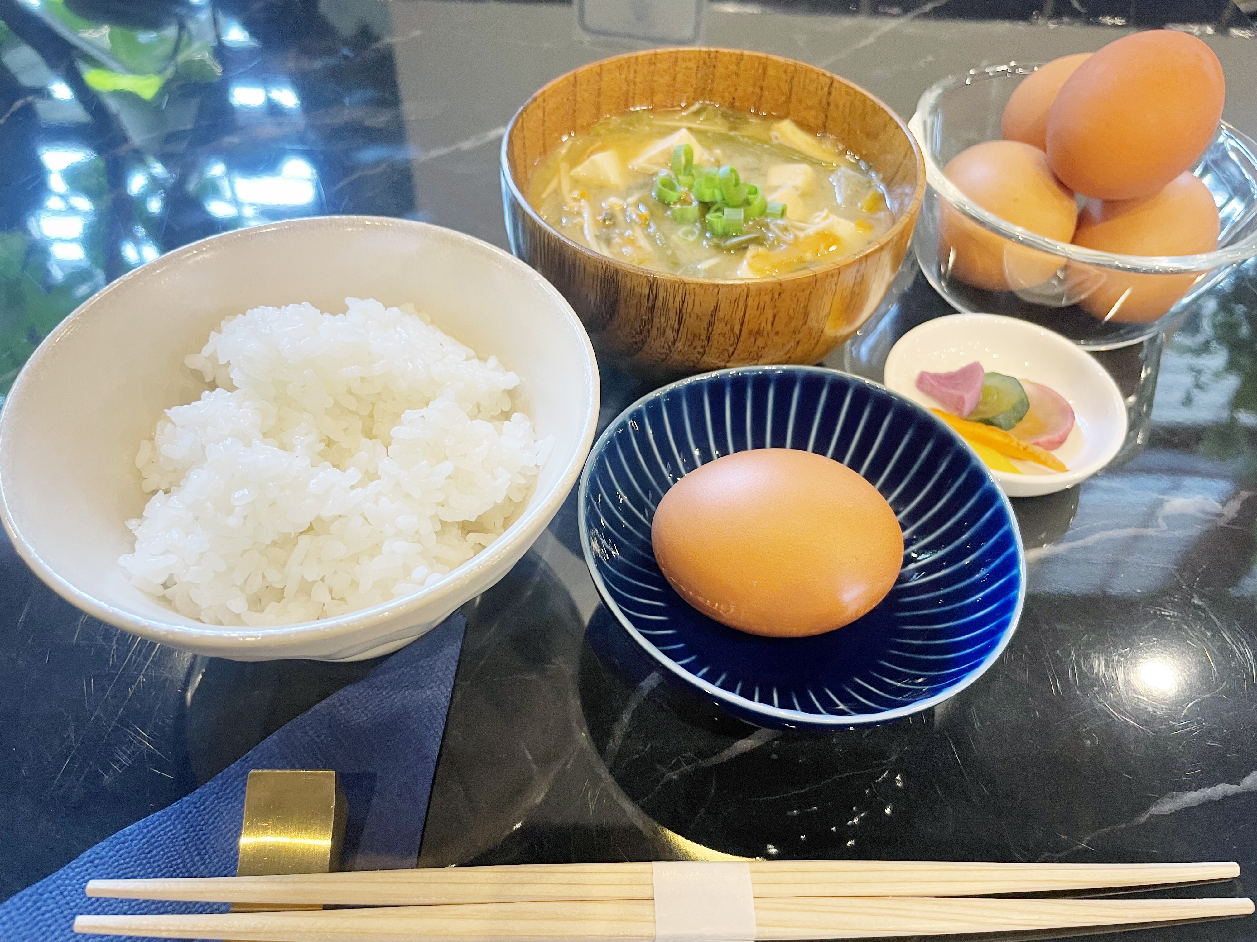 yolocafe 芦屋本店 自家製醤油麹の卵かけご飯